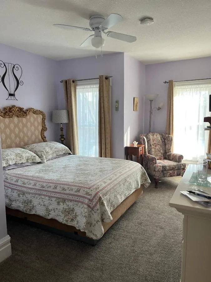 Always Inn Bed & Breakfast Niagara Falls